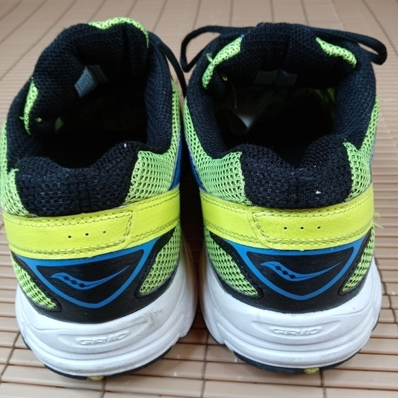 Saucony Cohesion 9 Mens  yellow Blue Black Running main image 9